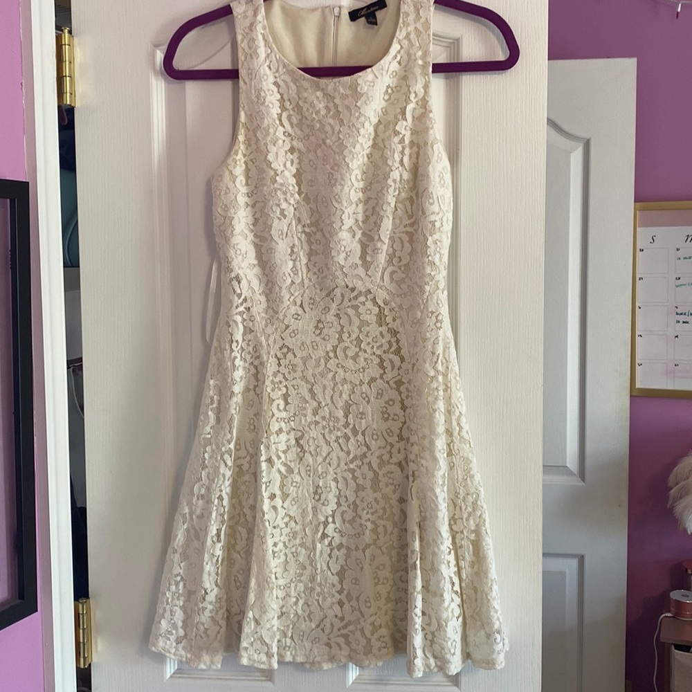 White lace dress